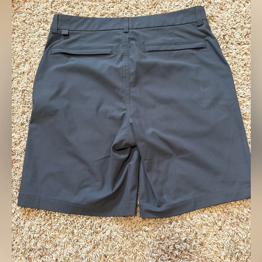 VRST Mens Fairway 9” Golf Shorts size 32